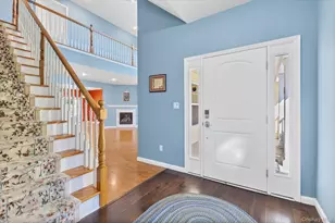 67 Stoneleigh Dr, Riverhead, NY 11901 - Photo 3