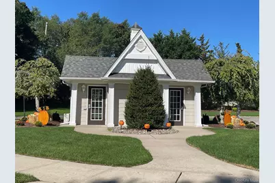 67 Stoneleigh Drive, Riverhead, NY 11901 - Photo 25