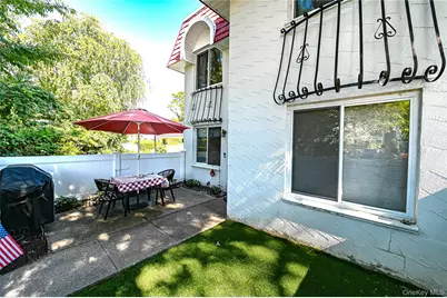 673 Blue Ridge Drive, Medford, NY 11763 - Photo 5