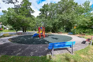 673 Blue Ridge Dr, Medford, NY 11763 - Photo 35