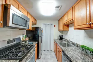 673 Blue Ridge Dr, Medford, NY 11763 - Photo 7