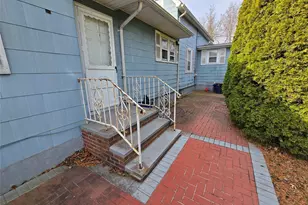 229 Rushmore Ave, Carle Place, NY 11514 - Photo 13