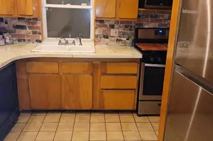 135-12 223rd St, Springfield Gardens, NY 11413 - Photo 5