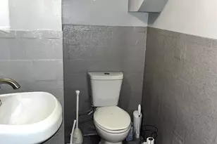 135-12 223rd St, Springfield Gardens, NY 11413 - Photo 13