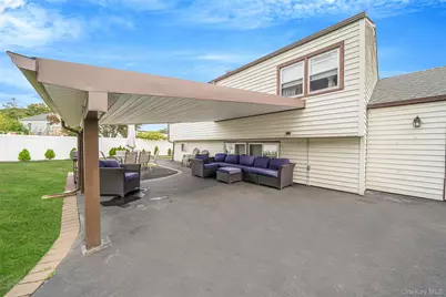 14 Dartmouth Drive, Bay Shore, NY 11706 - Photo 31