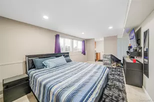 14 Dartmouth Dr, Bay Shore, NY 11706 - Photo 17