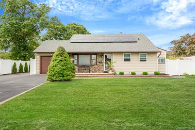 14 Dartmouth Drive, Bay Shore, NY 11706 - Photo 1