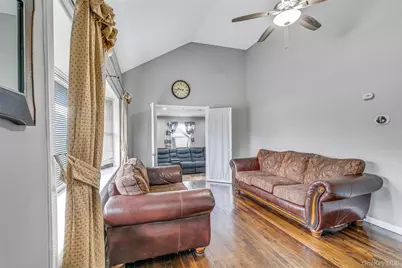 14 Dartmouth Drive, Bay Shore, NY 11706 - Photo 7