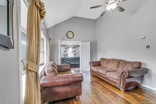 14 Dartmouth Dr, Bay Shore, NY 11706 - Photo 7