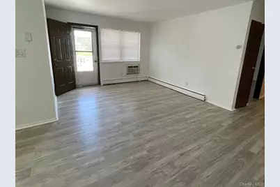 3C Hemlock Drive, Bay Shore, NY 11706 - Photo 3