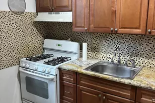 84-31 Van Wyck Expressway, Briarwood, NY 11435 - Photo 11