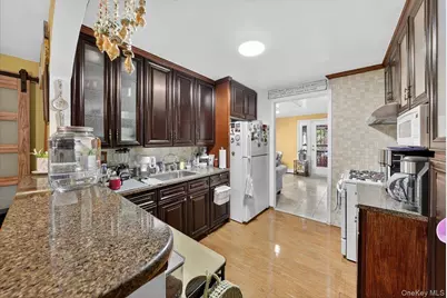 917 Fox Street, Bronx, NY 10459 - Photo 11