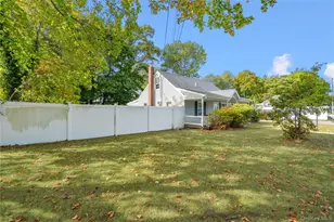 660 Rosevale Ave, Ronkonkoma, NY 11779 - Photo 15