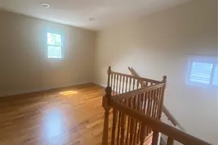 1361 Star Ave, Elmont, NY 11003 - Photo 31