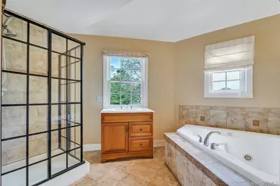 506 Moriches Middle Island Road, Manorville, NY 11949 - Photo 37