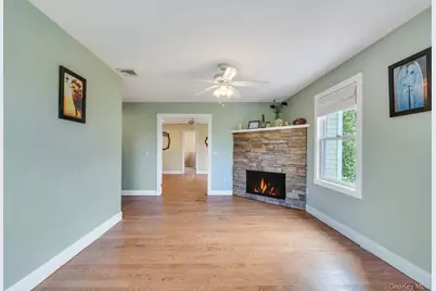 506 Moriches Middle Island Road, Manorville, NY 11949 - Photo 41