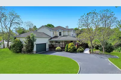506 Moriches Middle Island Road, Manorville, NY 11949 - Photo 3