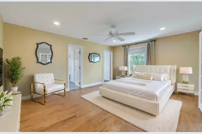 506 Moriches Middle Island Road, Manorville, NY 11949 - Photo 33