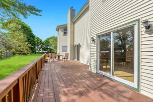 506 Moriches-Middle Island Road, Manorville, NY 11949 - Photo 11