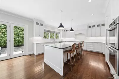 635 Bleeker Avenue, Mamaroneck, NY 10543 - Photo 13