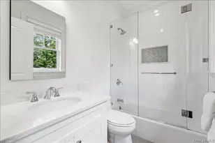 635 Bleeker Ave, Mamaroneck, NY 10543 - Photo 27