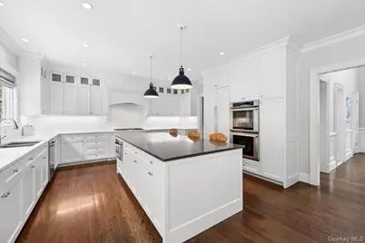 635 Bleeker Avenue, Mamaroneck, NY 10543 - Photo 15
