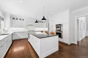 635 Bleeker Ave, Mamaroneck, NY 10543 - Photo 15