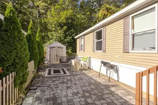 1795 Osborne Ave, Riverhead, NY 11901 - Photo 33