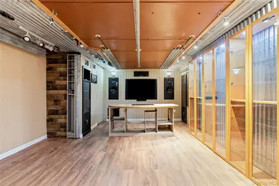 348 Hauser Avenue, Holbrook, NY 11741 - Photo 25