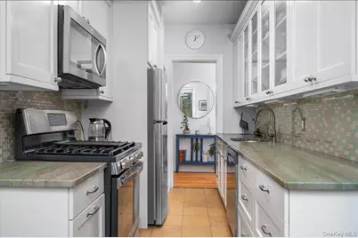 11 Alden Road #2N, Larchmont, NY 10538 - Photo 9