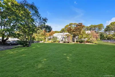 1462 Motor Parkway, Islandia, NY 11749 - Photo 21