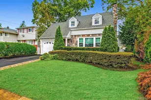 1729 Gormley Ave, Merrick, NY 11566 - Photo 3