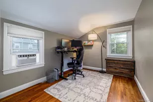 1729 Gormley Ave, Merrick, NY 11566 - Photo 23