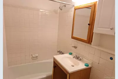 636 N Terrace Avenue #2C, Mount Vernon, NY 10552 - Photo 7