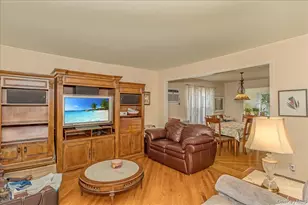 90 Jackson Rd, Valley Stream, NY 11581 - Photo 9