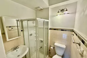 993 Duncan St, Bronx, NY 10469 - Photo 13