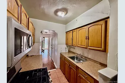 993 Duncan Street, Bronx, NY 10469 - Photo 13