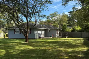 135 Forrest Ave, Shirley, NY 11967 - Photo 3