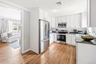 66 School St, Hampton Bays, NY 11946 - Photo 5