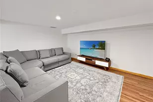 126 Overhill Rd, Wading River, NY 11792 - Photo 11