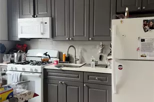 78-11 73rd Pl, Glendale, NY 11385 - Photo 11