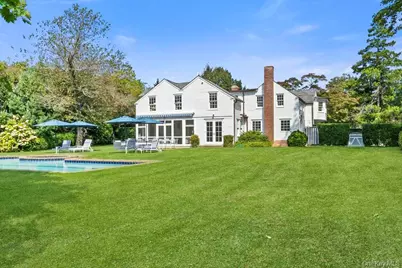 46 Bellport Lane, Bellport, NY 11713 - Photo 3
