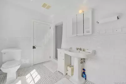 46 Bellport Lane, Bellport, NY 11713 - Photo 13