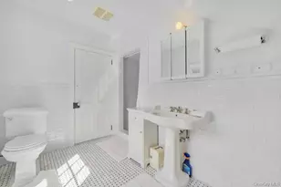 46 Bellport Ln, Bellport, NY 11713 - Photo 13