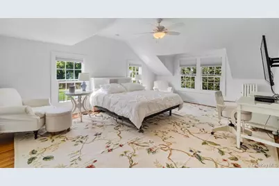 46 Bellport Lane, Bellport, NY 11713 - Photo 13