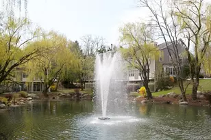 500 Pondside Dr, White Plains, NY 10607 - Photo 21