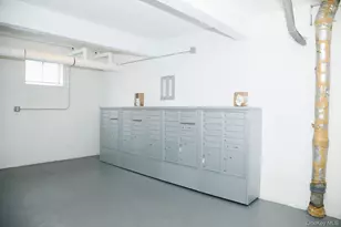 100 Randall Ave, Freeport, NY 11520 - Photo 17