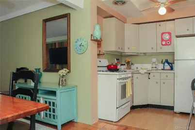 100 Randall Avenue #1E, Freeport, NY 11520 - Photo 3