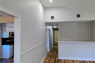 139 Pine Neck Ave, Patchogue, NY 11772 - Photo 5