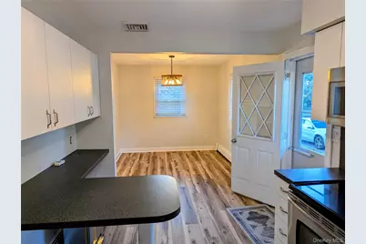 139 Pine Neck Avenue, Patchogue, NY 11772 - Photo 7